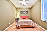 4240 N Clarendon Ave.