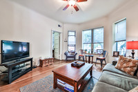 938 N Hoyne Ave.