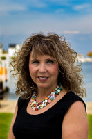 Laura Davis