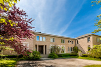 320 Keystone Ct. Glencoe