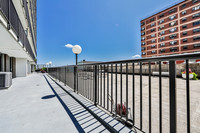 5855 N Sheridan Unit 6A