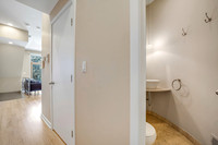 934 N Honore St.