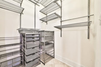 2549 N Southport Ave. Unit 2