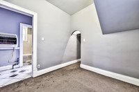 FLR10008