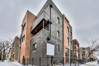 2656 W Augusta Blvd