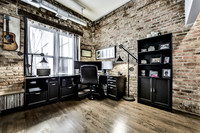 1735 W Diversey