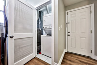 1518 W Waveland Staged