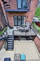 2060 W Webster