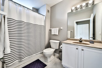 645 N Kingsbury St, Unit 2409