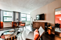 WE770033