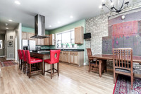 3307 W. Dickens Ave.