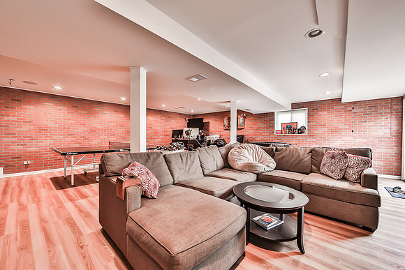 ERIC0092
