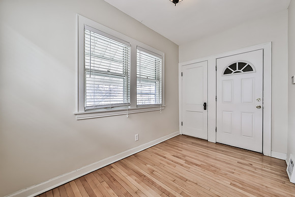 MKT10042
