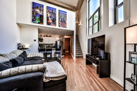 1100 W Cornelia Ave