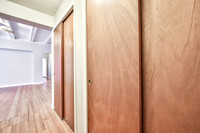 848 W LAKESIDE PL 2ND FLOOR