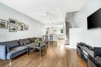 1802 W Diversey Pkwy