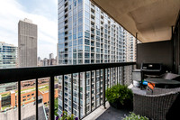 33 W. Delaware PL.