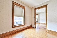 1604 W Waveland Ave.