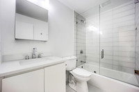 1310 N La Salle Dr. Unit G