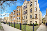 3025 N Seminary Ave. Front