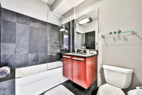 808 N Greenview Ave. Unit 2F