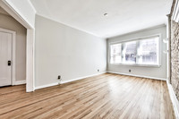 862 W Barry Ave.