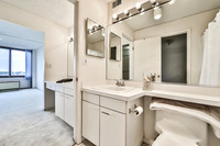 2754 N Hampden Ct. Unit 901