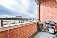 1148 W Monroe St