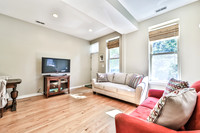 1510 N Greenview Ave. Unit 2F