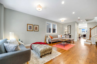 2731 N Artesian Ave.