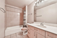 1260 W Washington Unit 202