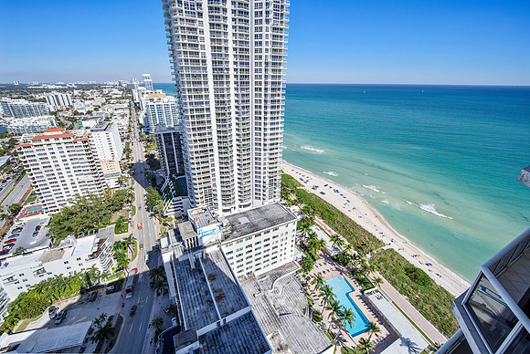 Nils 6301 Collins Ave Miami Beach PH3_08