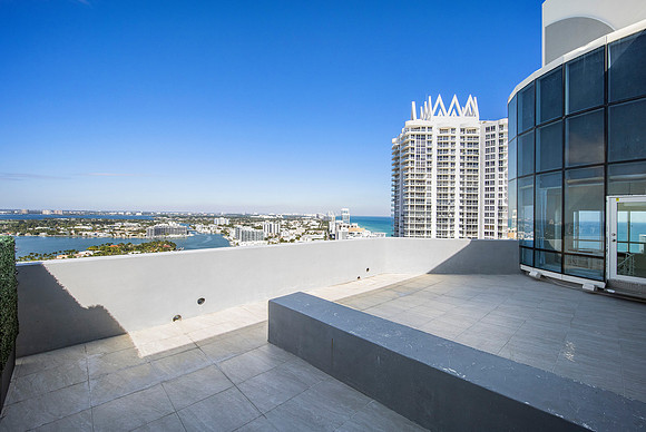 Nils 6301 Collins Ave Miami Beach PH3_17