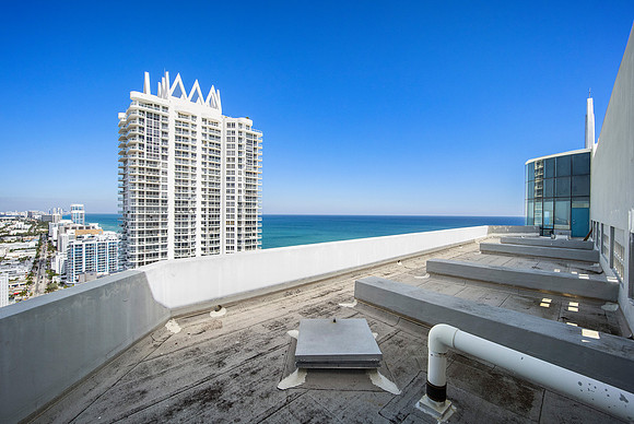 Nils 6301 Collins Ave Miami Beach PH3_25