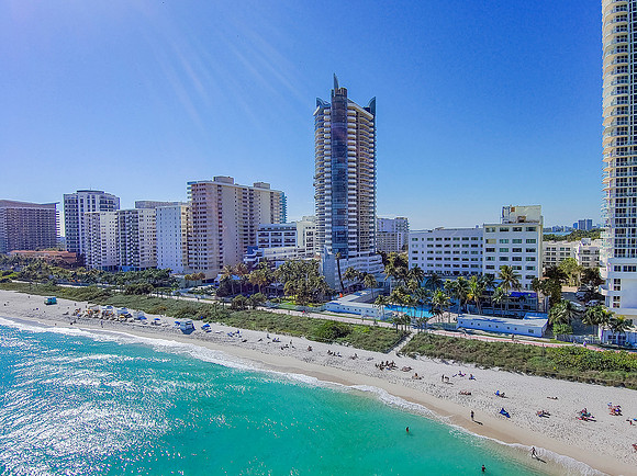 Nils 6301 Collins Ave Miami Beach PH3_46
