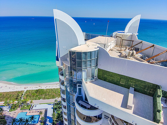 Nils 6301 Collins Ave Miami Beach PH3_54
